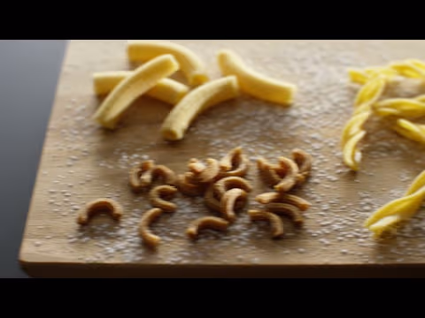 Video prodotto su Röhrennudelvorsatz 