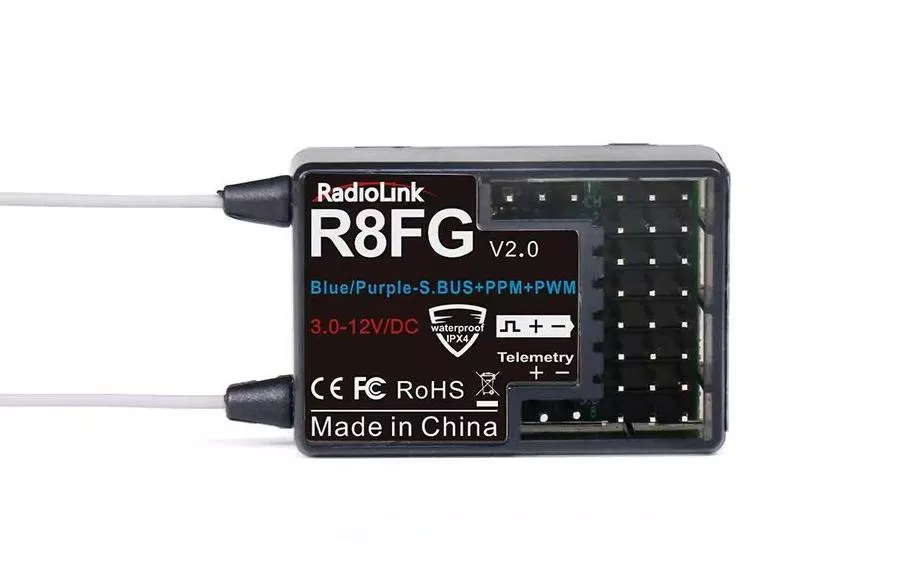 Récepteur R8FG avec gyroscope 8 canaux