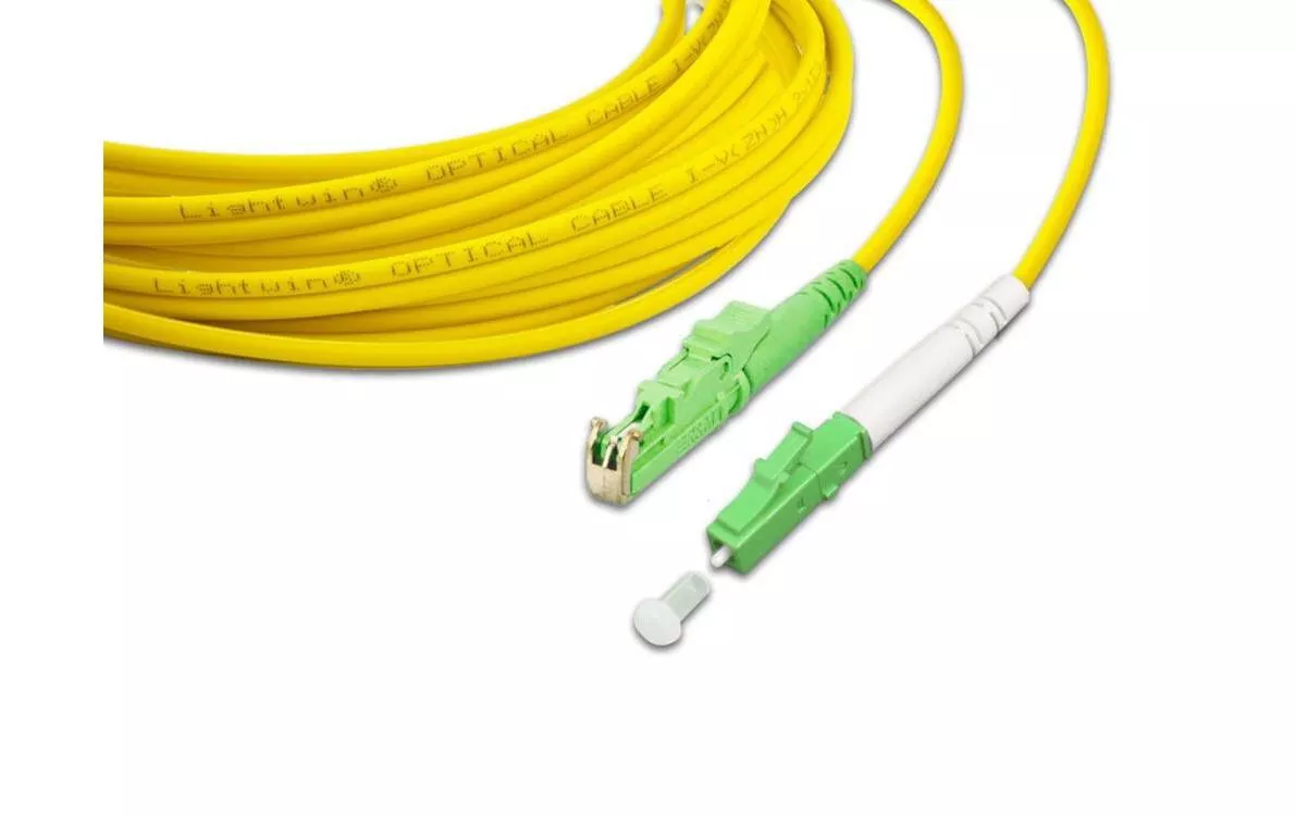 Câble patch à fibre optique E2000/APC-LC/APC 3m